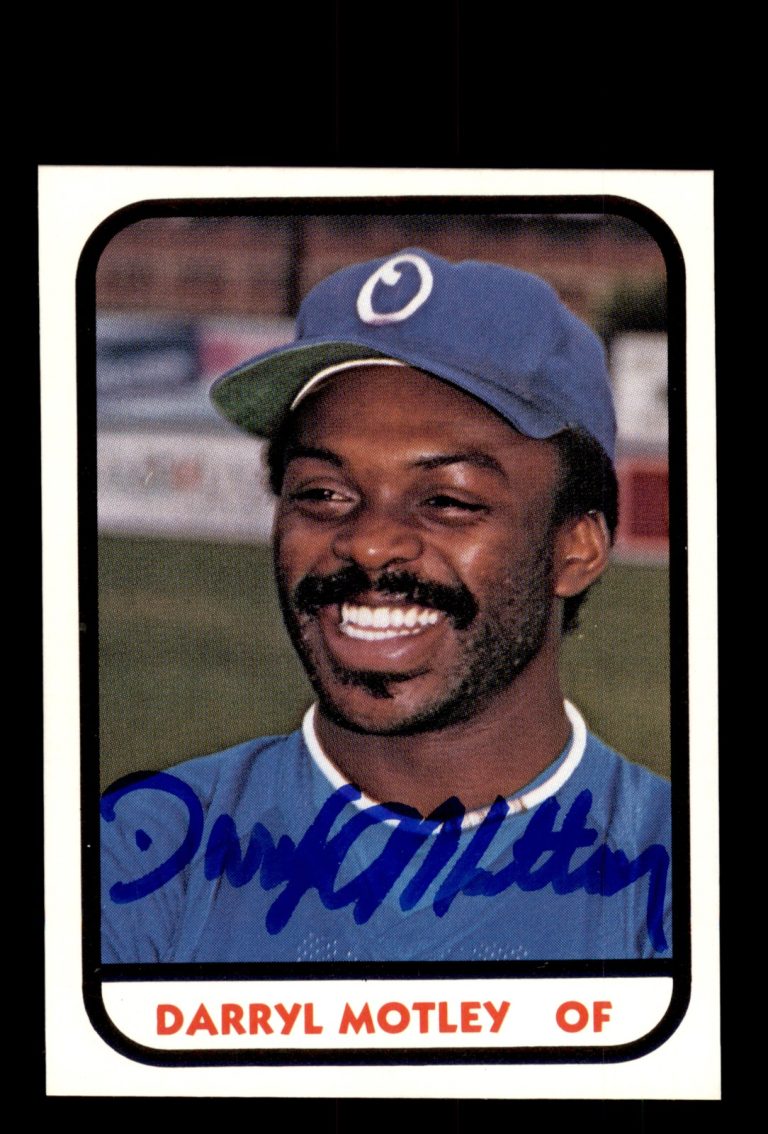 Signed Baseball Card Auto Darryl Motley 1981 TCMA Omaha Royals #22 MILB
