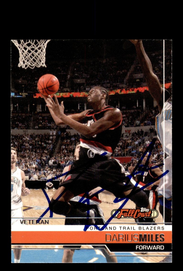 Signed Basketball Card Auto Darius Miles 2006-07 Topps Full Court #80 Portland