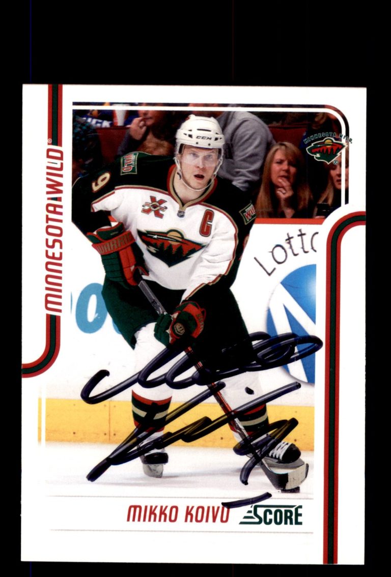 Signed Hockey Card Auto Mikko Koivu 2011-12 Score #233 Minnesota Wild