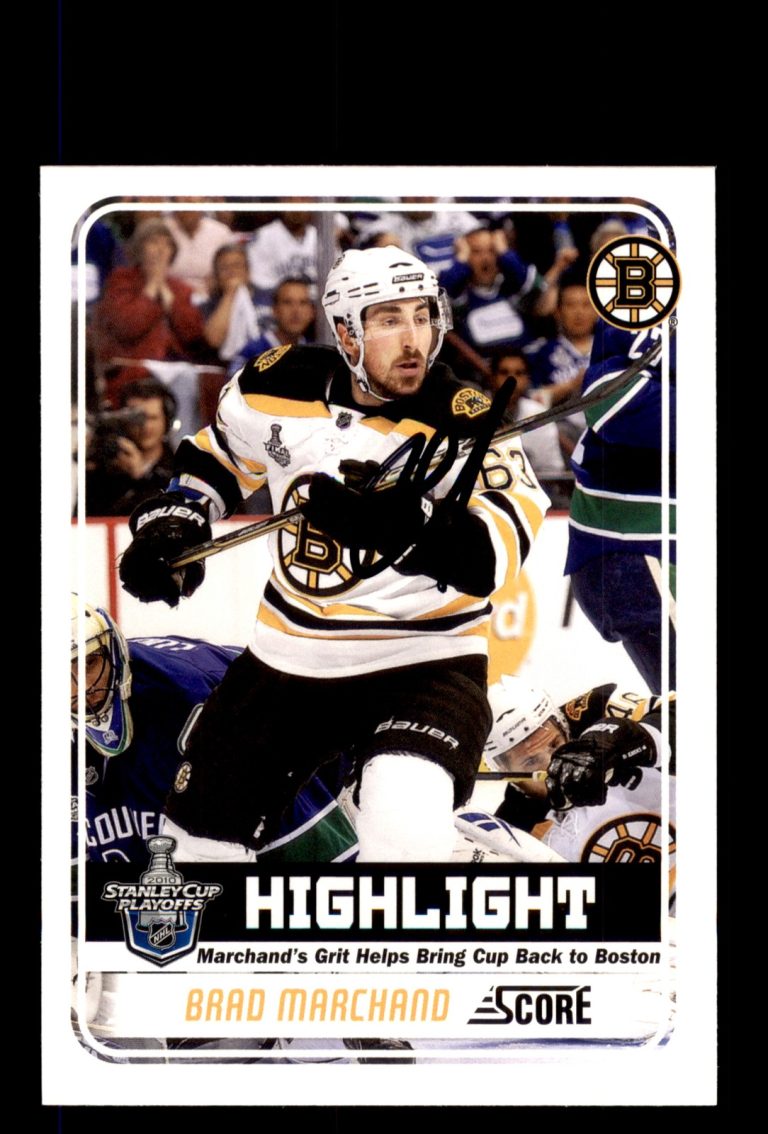 Signed Hockey Card Auto Brad Marchand 2011-12 Score #500 Boston Bruins