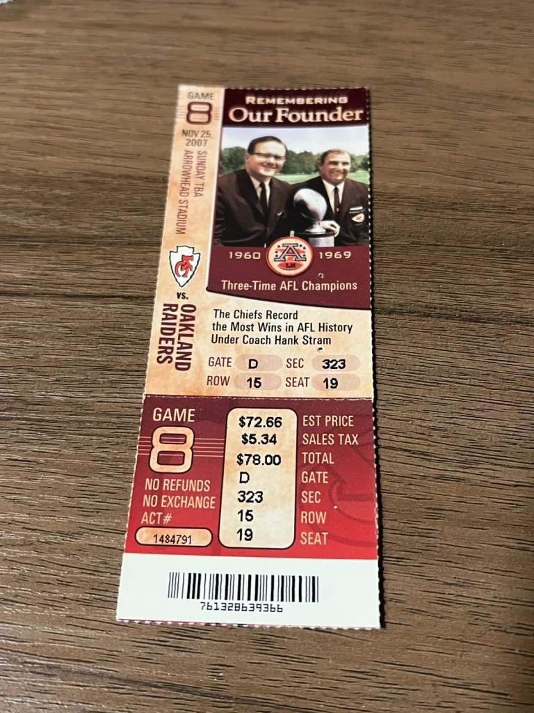 FOOTBALL TICKET STUB ARROWHEAD 2007 KANSAS CITY CHIEFS OAKLAND RAIDERS 11/25