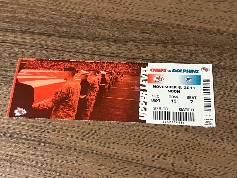FOOTBALL TICKET STUB ARROWHEAD 2011 KANSAS CITY CHIEFS MIAMI DOLHPINS 11/6