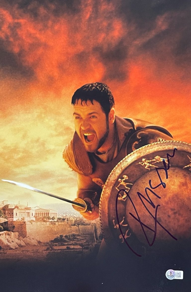 Russell Crowe Signed 12x18 Photo Gladiator Authentic Autograph Beckett
