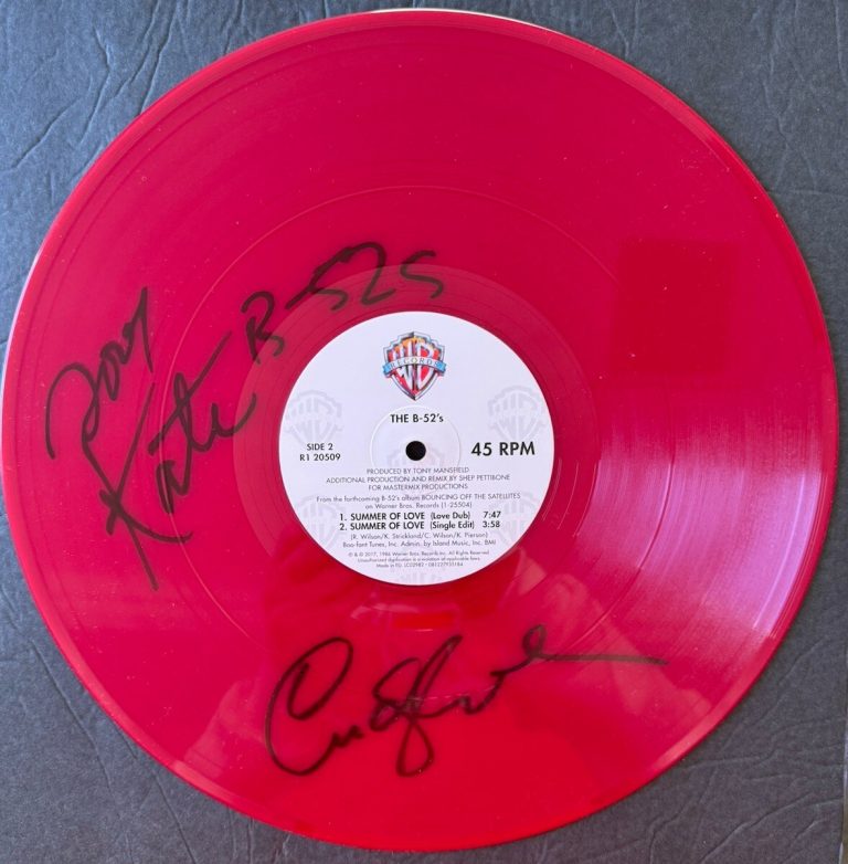 THE B-52’s Band SIGNED Vinyl The Summer Of Love JSA  Autographed Kate And Cindy