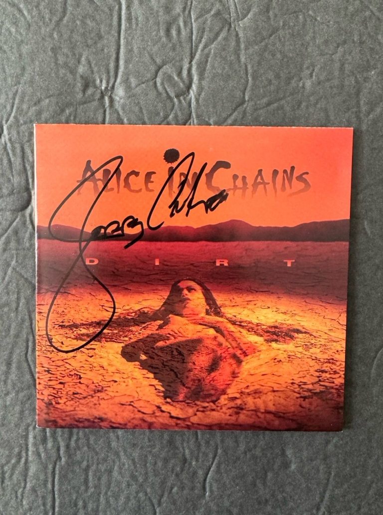ALICE IN CHAINS Jerry Cantrell SIGNED Dirt CD JSA COA Full Signature Autograph