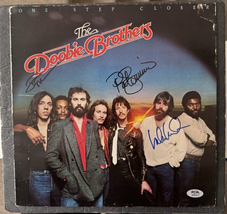 THE DOOBIE BROTHERS SIGNED VINYL MICHAEL MCDONALD #2 PSA/DNA ONE STEP CLOSER