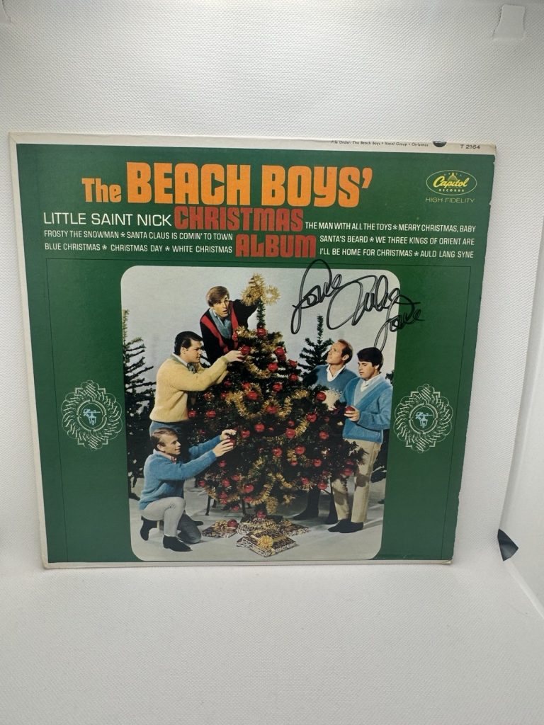 MIKE LOVE SIGNED VINYL CHRISTMAS BEACH BOYS AUTOGRAPH JSA COA RECORD ALBUM LP