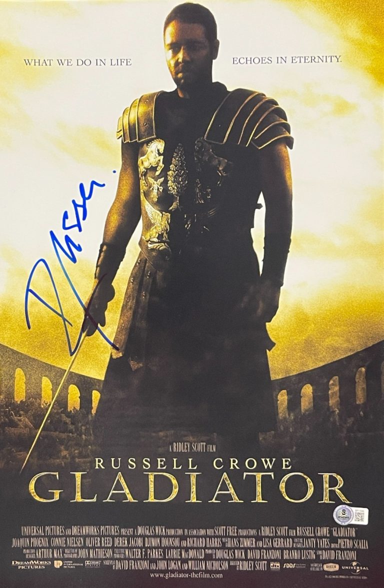 Russell Crowe Signed 12x18 Photo Gladiator Authentic Autograph Beckett