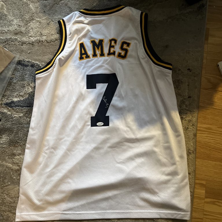 CALIFORNIA GOLDEN BEARS- DAI DAI AMES SIGNED AUTOGRAPH JERSEY ACOA BASKETBALL
