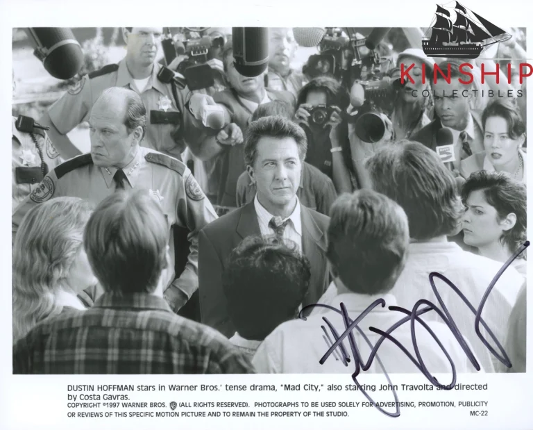 Dustin Hoffman signed B&W Mad City Movie Promo Photo JSA COA Vintage Auto B1073