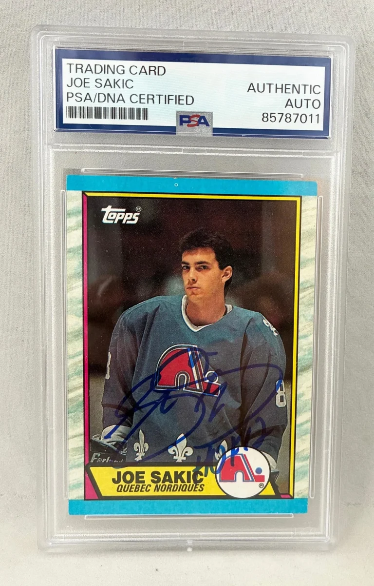 Joe Sakic Signed Rookie Card 1989 Topps #113 PSA/DNA 1 COA