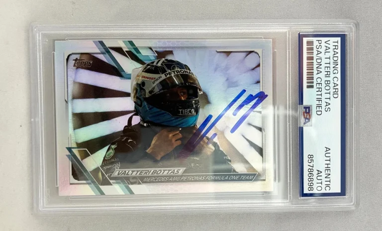Valtteri Bottas Signed Card 2021 Topps Chrome F1 #21 PSA/DNA COA