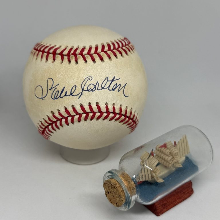 Steve Carlton signed Rawlings ONL Baseball JSA COA Phillies Auto HOF A4388