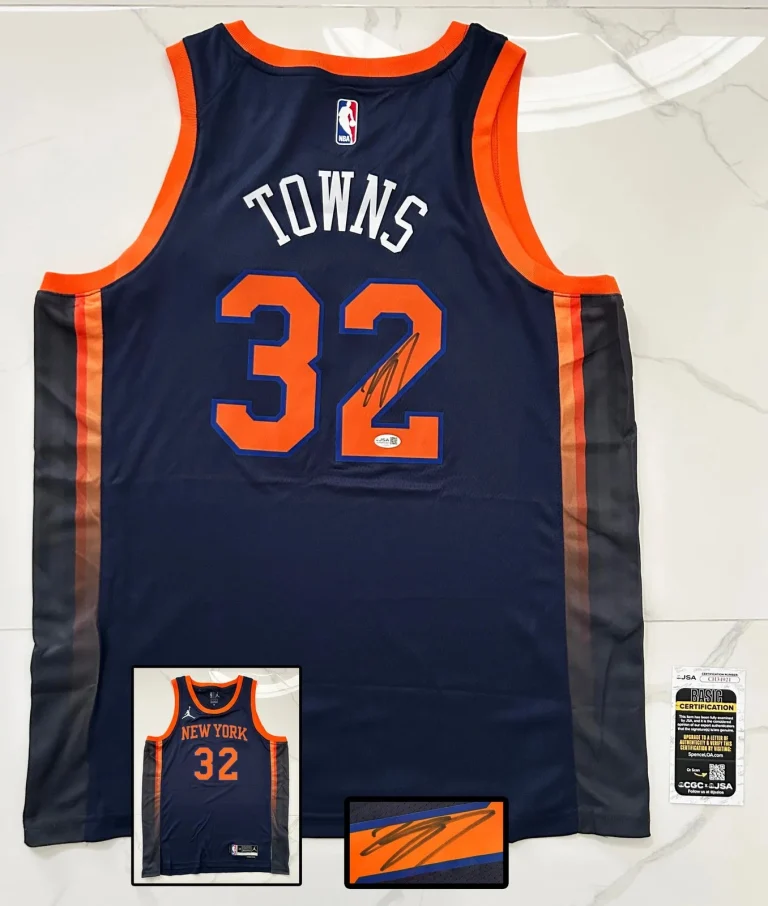 Karl-Anthony Towns Signed Jersey New York Knicks JSA COA