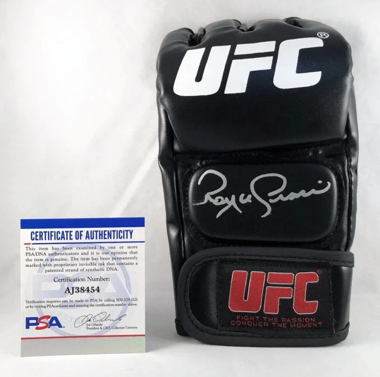 Royce Gracie Signed UFC MMA Glove PSA/DNA COA