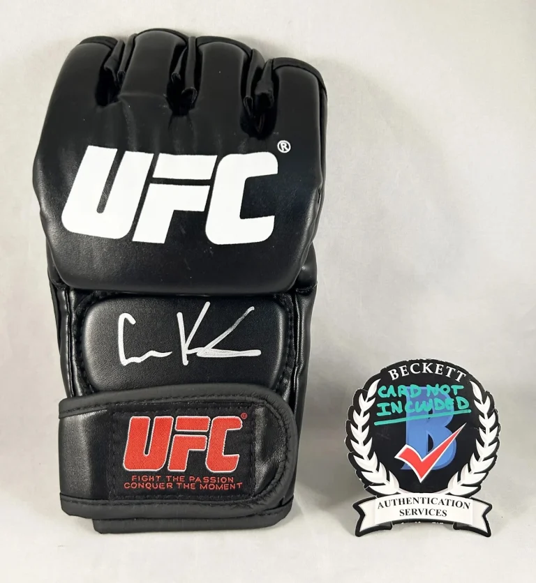 Calvin Kattar Signed UFC Glove Beckett BAS 1 COA