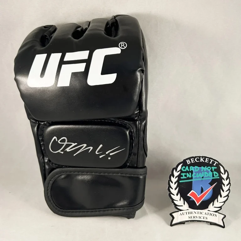 Brandon Moreno Signed UFC Glove Beckett BAS 1 COA