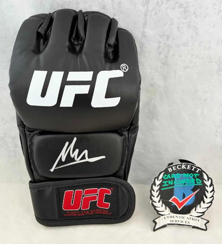 Movsar Evloev Signed UFC Glove Beckett BAS COA