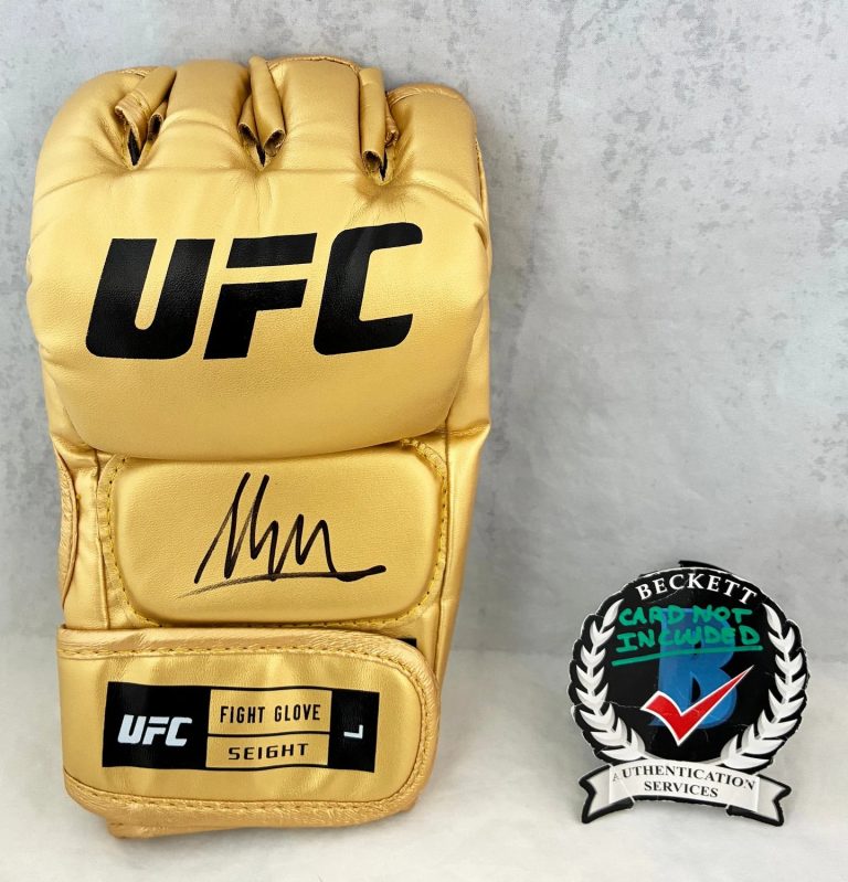 Movsar Evloev Signed UFC Glove Beckett BAS 2 COA