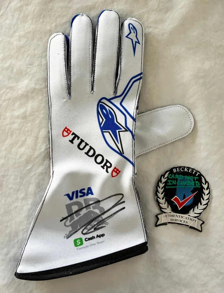 Arvid Lindblad Signed Racing Glove Visa Cash App Racing Bulls Formula 1 F1 Be...