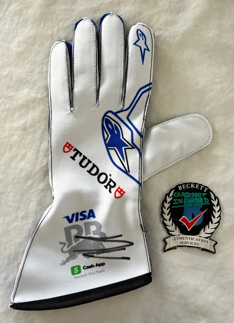 Arvid Lindblad Signed Racing Glove Visa Cash App Racing Bulls Formula 1 F1 Be...