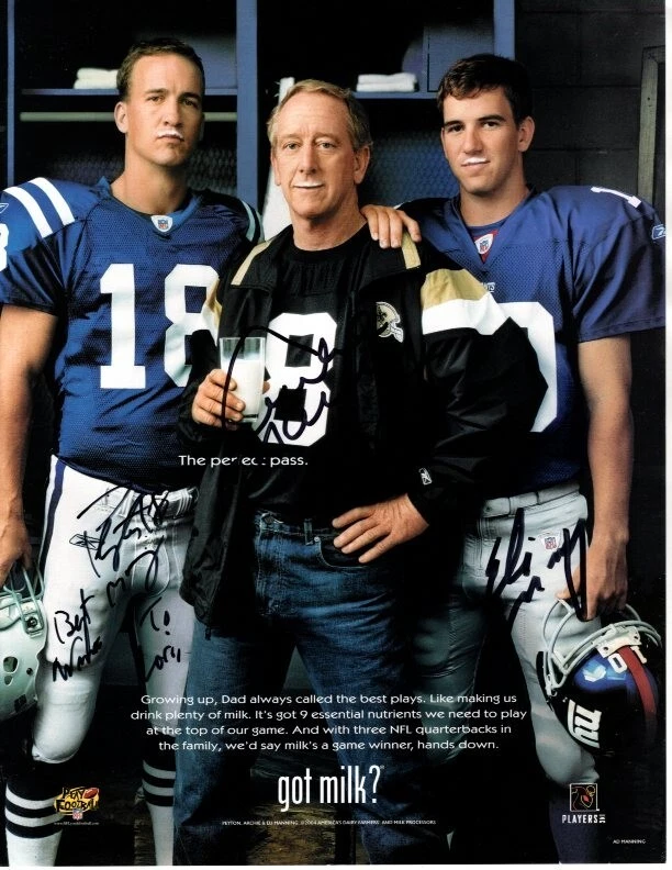 PEYTON, ARCHIE and ELI MANNING Signed 8.5x11 Got Milk? Ad Photograph - To Lori