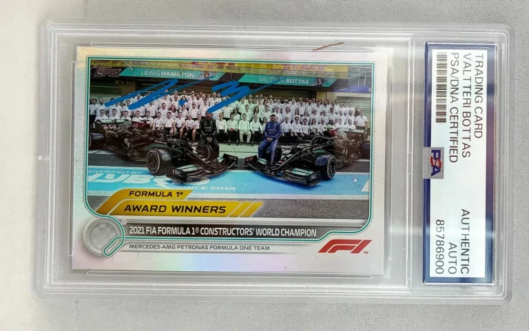 Valtteri Bottas Signed Card 2022 Topps Chrome F1 #197 PSA/DNA COA