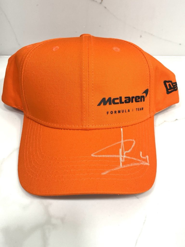 LANDO NORRIS HAND SIGNED MCLAREN FORMULA 1 HAT BECKETT CERT