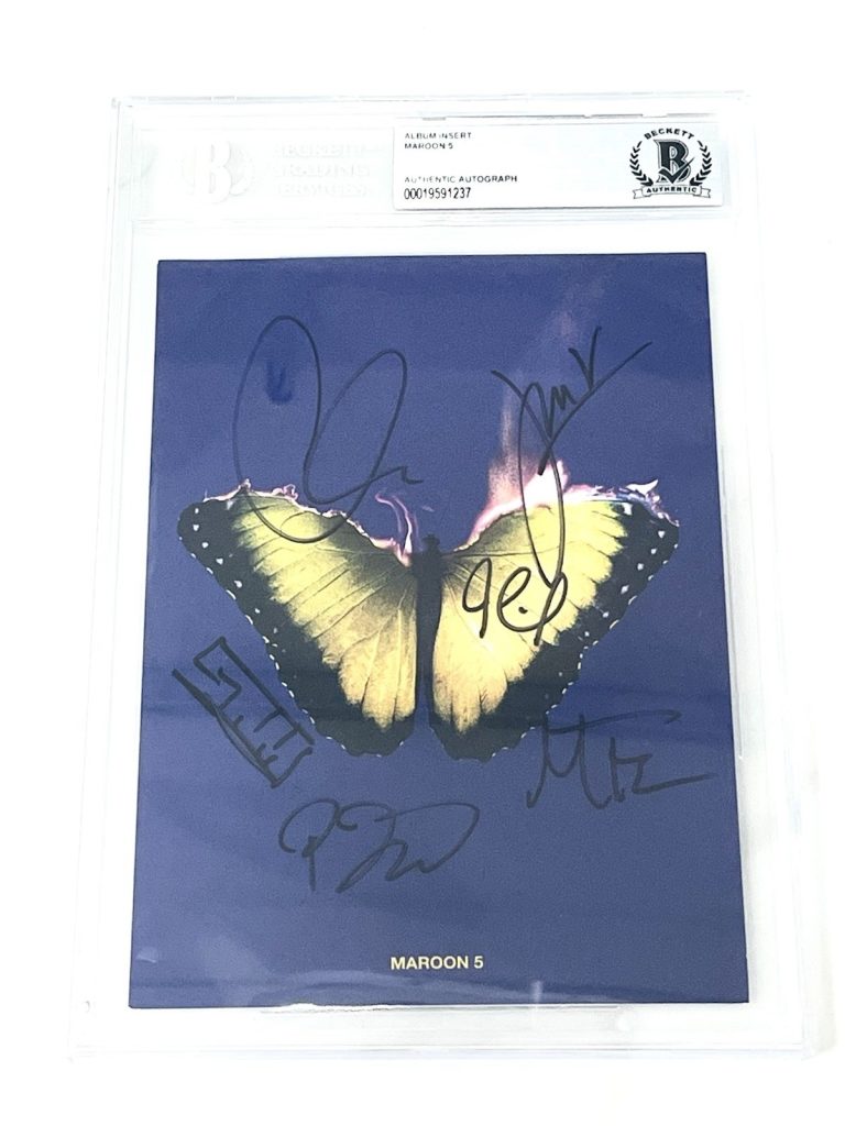 BAND SIGNED Maroon 5 Five Love Is Like CD Insert Card Beckett BAS CERT
