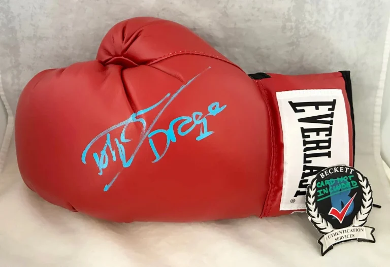 Dolph Lundgren Signed Boxing Glove Ivan Drago Rocky Beckett BAS 1 COA