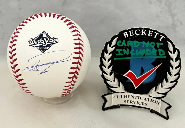 Hyeseong Kim Signed 2025 World Series Baseball Los Angeles Dodgers Beckett BA...