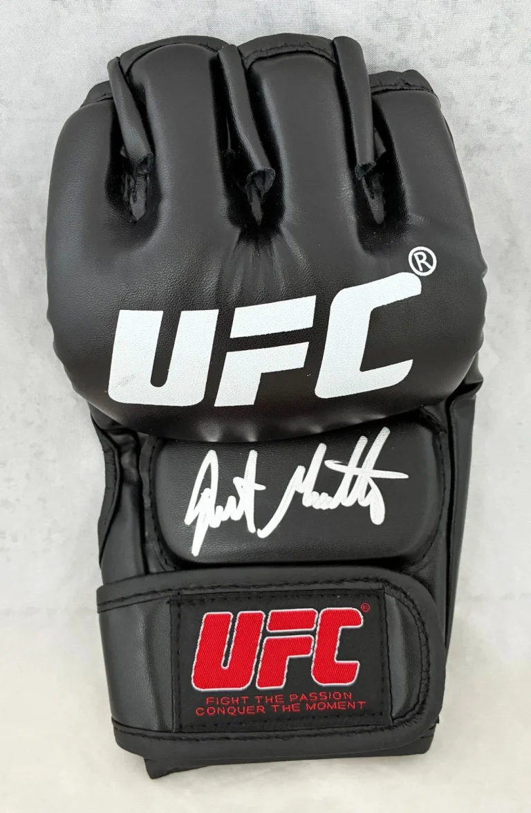 Justin Gaethje Signed UFC Glove JSA 9 COA