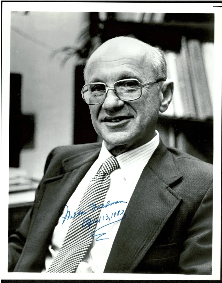 Milton Friedman Signed Autographed 8x10 Photo BAS Beckett Cert Economist Nobel