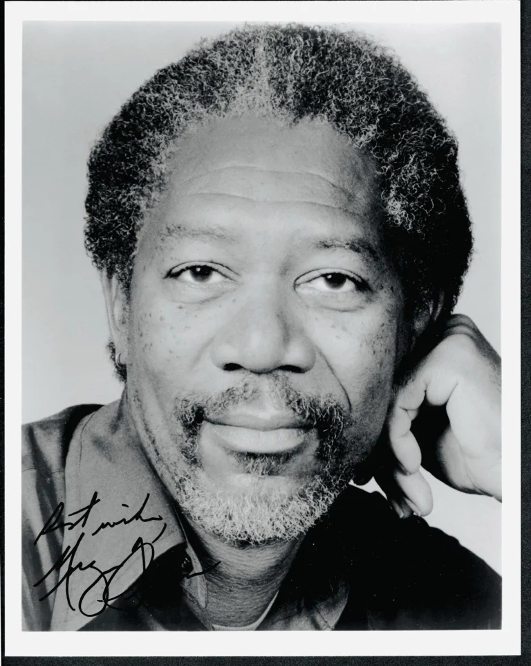 Morgan Freeman Signed Autographed 8x10 Photo SWAU Cert Shawshank Redemption