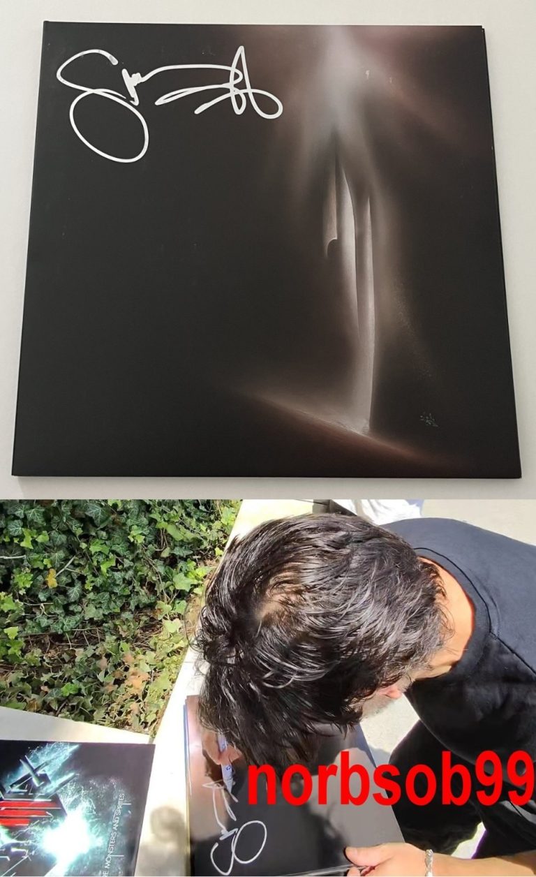SKRILLEX SONNY MOORE DJ SIGNED AUTOGRAPH KORA VINYL w/EXACT PROOF & BECKETT COA