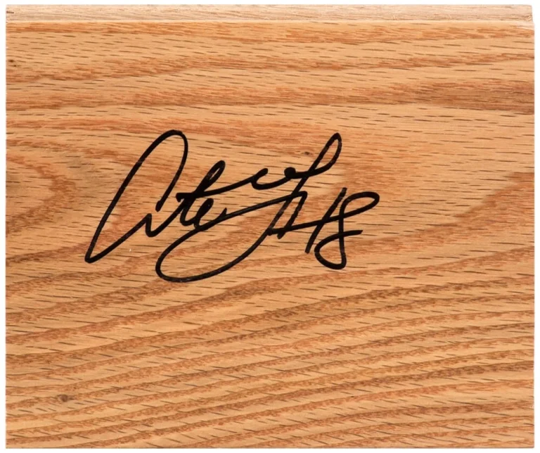 Antoine Walker (CELTICS) Signed 5×6 Floor Piece - (SCHWARTZ COA)