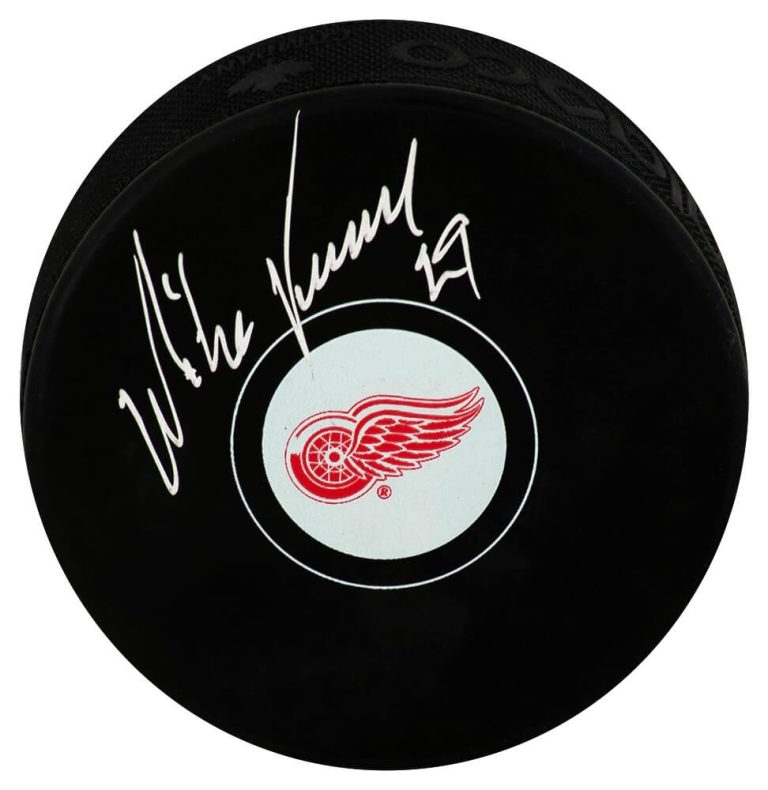 Mike Vernon Signed Detroit Red Wings Logo Hockey Puck - (SCHWARTZ COA)