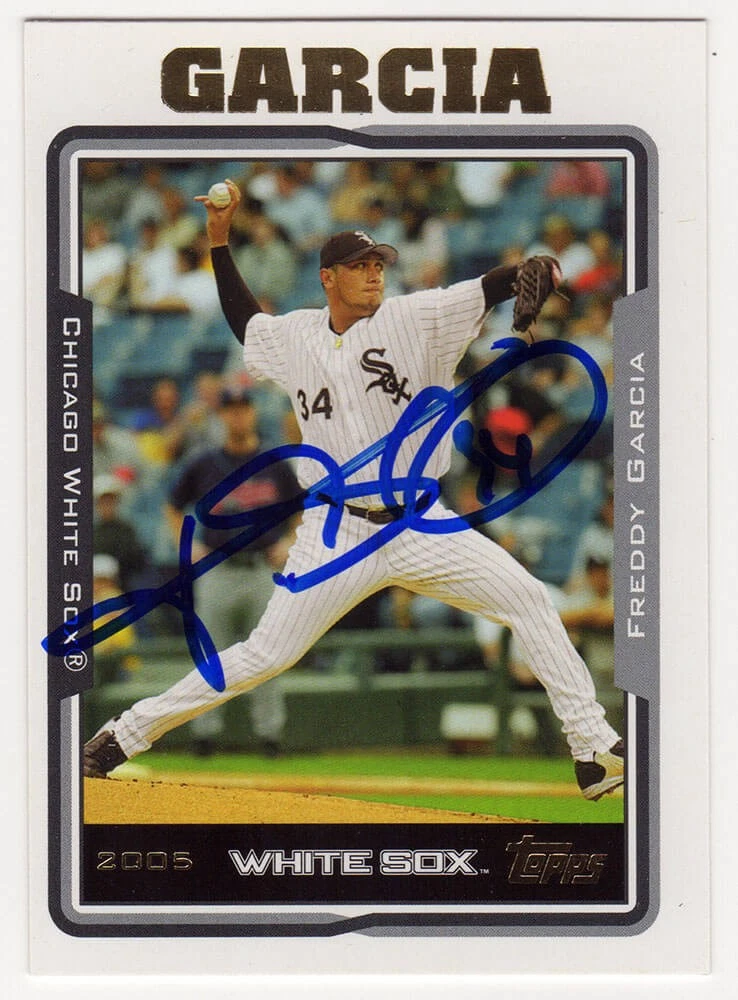Freddy Garcia Signed White Sox 2005 Topps Baseball Trading Card #374 - (SS COA)