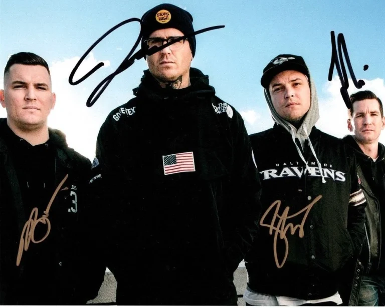 The Amity Affliction hand SIGNED Photo #3 COA Autographed Ahren Joel Dan Joe