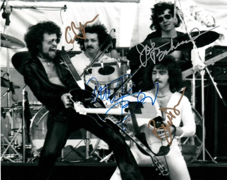 Blue Oyster Cult REAL hand SIGNED Photo #6 COA Eric Buck Albert Joe