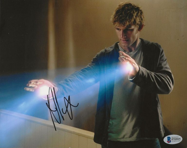 Alex Pettyfer REAL SIGNED I Am Number Four Movie Photo BAS COA Autographed