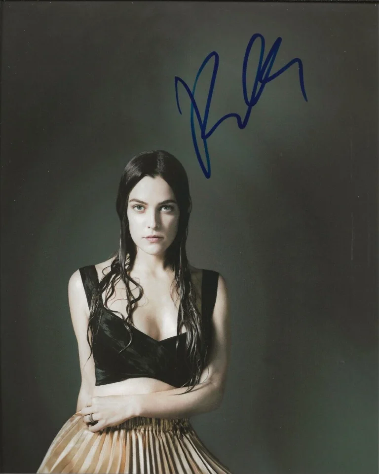 Riley Keough REAL hand SIGNED Photo #3 COA Autographed Girlfriend Experience