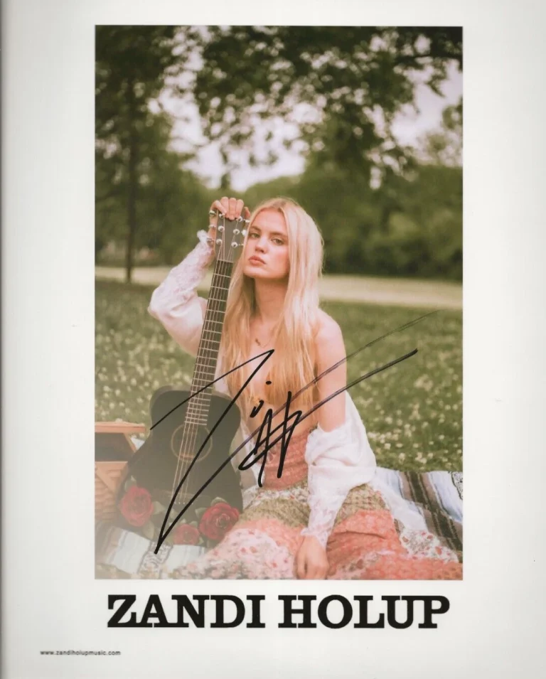 Zandi Holup country singer REAL hand SIGNED Photo #2 COA Autographed