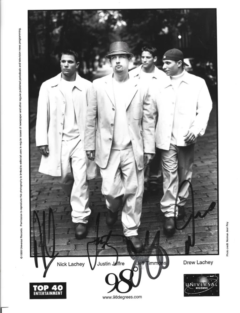 98 Degrees REAL hand SIGNED 1999 Promo Photo #1 COA All 4 Drew Nick Lachey +