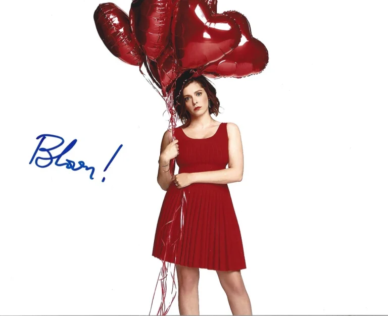 Rachel Bloom REAL hand SIGNED Photo #2 COA Autographed Crazy Ex-Girlfriend