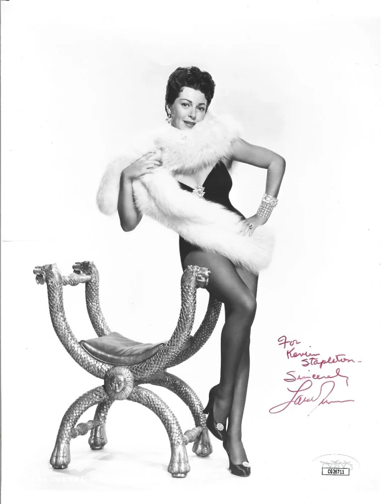 Lana Turner REAL hand SIGNED Promo Photo JSA COA Autographed Golden Age Actress