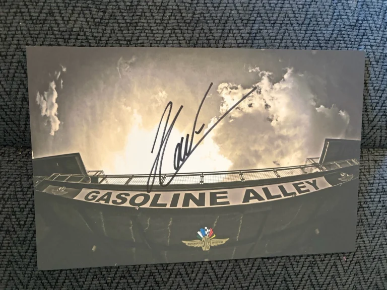 Helio Castroneves  Signed Indianapolis 500 Indy Car Gasoline Alley Card