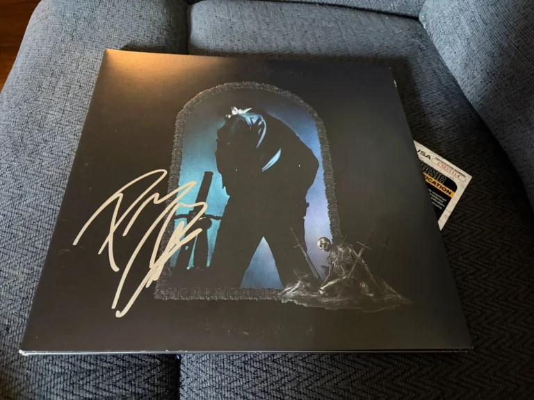 Post Malone SIGNED Vinyl ALBUM JSA Authenticated COA Hollywood Is Bleeding