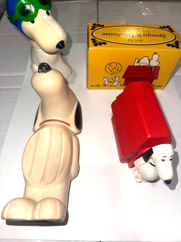 Vintage Avon Snoopy Peanuts Lot Doghouse Soap Dish Flying Ace Bubble Bath 1969