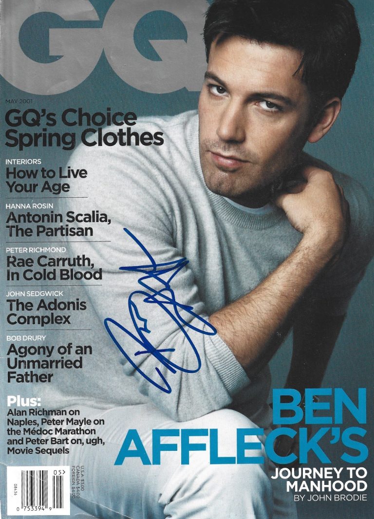 Ben Affleck REAL hand SIGNED Mag Cover Page COA Autographed Batman DC Universe